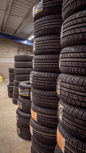 stock image Professional mechanics workshop where automotive mechanics engineers work