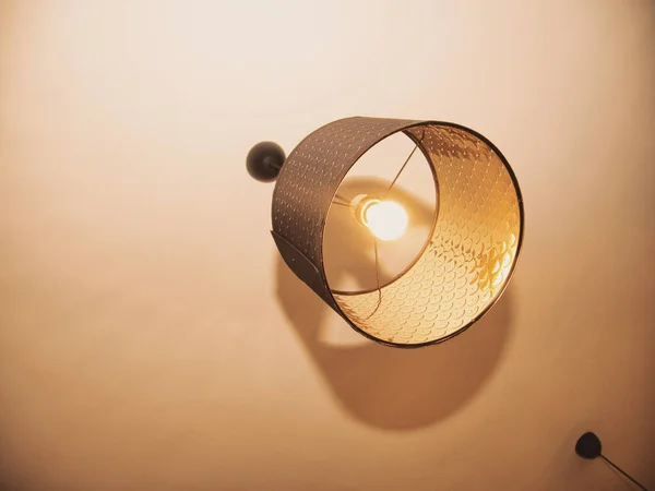 Lâmpada Teto Lançando Uma Sombra Agradável — Fotografia de Stock