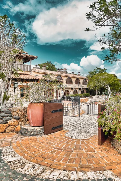 Hermosa Casa Madera Antigua Ciudad Isla Del Mar Mediterráneo Norte — Foto de Stock