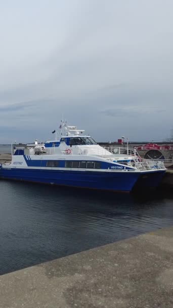Ταλίν Εσθονία 2023 Γρήγορο Πλοίο Vegtind Οποίο Πραγματοποιεί Τακτικά Δρομολόγια — Αρχείο Βίντεο