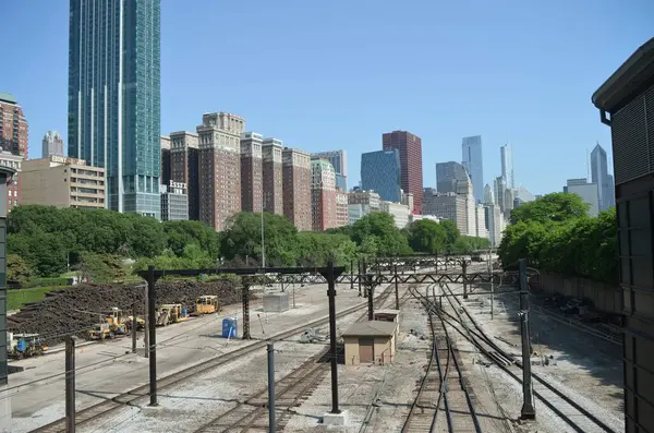 stock image Chicago city skyline with train tracks