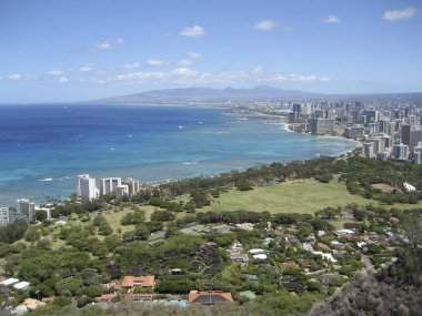 Diamond Head Dağı 'ndan Honolulu Hawaii manzarası