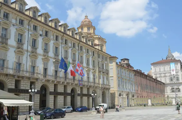 Piazza Castello yakınlarındaki Torino İtalya 'da binalar