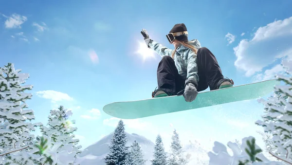 Snowboarder Girl Azione Sport Invernali Estremi — Foto Stock
