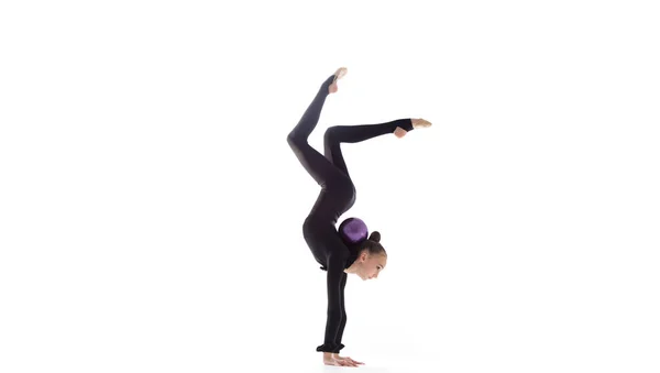 Gimnast Ritmik Diisolasi Pada Warna Putih — Stok Foto