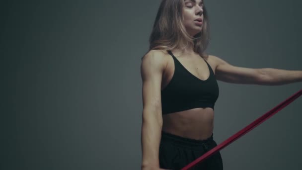 Trening Funkcjonalny Dziewczyna Robi Ćwiczenia Świetle Kinowym — Wideo stockowe