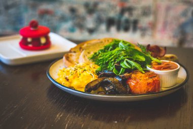 Büyük Kahvaltı 24.9 dolar.