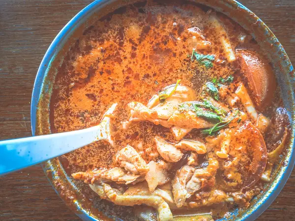 stock image Thai Tum Yum Soup with Chicken, mushrooms, served in a mini steamboat