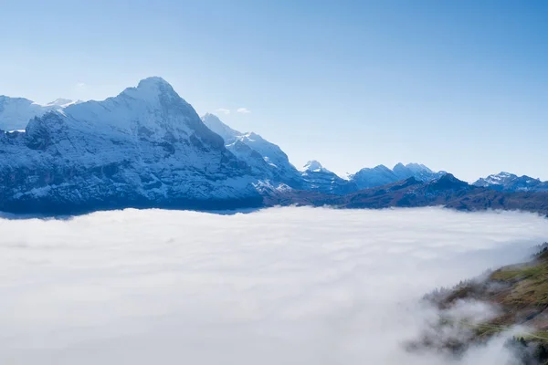 Berglandschap Uitzicht Vallei Met Wolken Bergtoppen Natuur Plaats Voor Trekking — Stockfoto