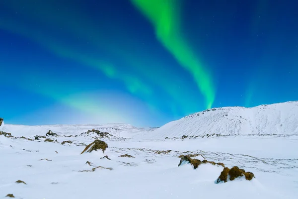 Aurora Borealis Northern Lights Sobre Montanhas Escandinávia Paisagem Noturna Inverno — Fotografia de Stock
