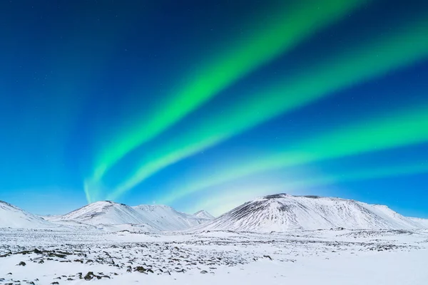 Aurora Borealis Norrsken Över Bergen Skandinavien Vinternatt Landskap Med Ljusa — Stockfoto