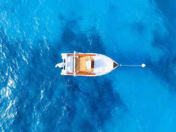 Вид Беспилотника Моторную Лодку Морской Транспорт Отпуск Праздники Летнее Время Стоковое Фото