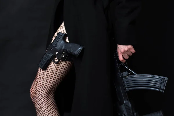 Dangerous Woman Femme Fatale Young Woman Fishnet Stockings Gun — Stock Photo, Image