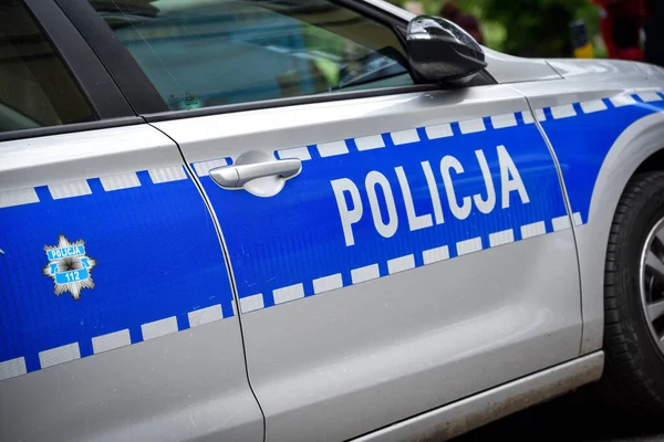 Veículo Polícia Polaca Porta Lateral Com Nome Polícia Número Emergência — Fotografia de Stock