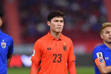 BANGKOK, THAILAND - 16th NOVEMBER, 2023: Patiwat Kammai # 23 Tayland Dünya Kupası sırasında Tayland ile Tayland arasında Tayland 'daki rajamangkala Stadyumu, Tayland' da Çin 'e karşı oynandı.