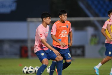 CHONBURI, THAILAND - 24 Mart 2022: Wisarut Imura # 26 Tayland dostluk maçı sırasında Chonburi Stadyumu 'nda Nepal' e karşı