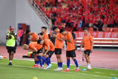 BANGKOK, THAILAND - 16th NOVEMBER, 2023: Tayland Dünya Kupası sırasında Tayland ile Tayland arasında Tayland 'daki rajamangkala Stadyumu' nda oynanan karşılaşma