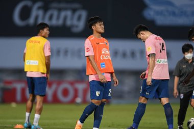 CHONBURI, THAILAND - 24 Mart 2022: Wisarut Imura # 26 Tayland dostluk maçı sırasında Chonburi Stadyumu 'nda Nepal' e karşı