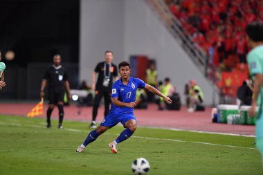 BANGKOK, THAILAND - 16. NOVEMBER, 2023: Tayland 17 numaralı Supphanut Muaenta Dünya Kupası sırasında Tayland ile Tayland arasında Tayland 'daki rajamangkala Stadyumu' nda Çin 'e karşı oynandı.