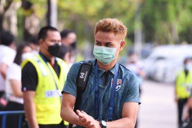 CHONBURI, THAILAND - 24 Mart 2022: Tayland ile Chonburi Stadyumu 'ndaki Nepal maçında Tayland' ın 3 numaralı Bunmathan oyuncusu  