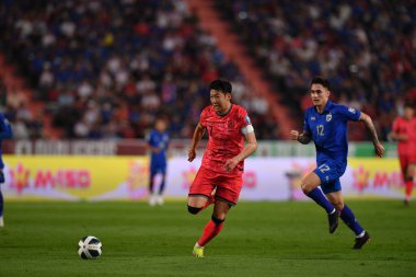 Bangkok, Tayland - 26 Mart 2024 - Tayland 'daki Rajamangkala Stadyumu' nda Tayland ile Güney Kore arasında oynanan Dünya Kupası sırasında Son Heung Min # 7 Güney Kore Oyuncusu.