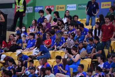 Bangkok, Tayland - 26 Mart 2024: Tayland Dünya Kupası 'nda Tayland' ı destekleyenler Tayland 'daki rajamangkala Stadyumu' nda Güney Kore ile karşılaşmaya hak kazandılar.