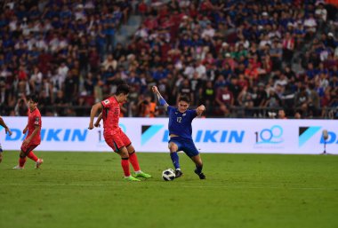 Bangkok, Tayland - 26 Mart 2024: Dünya Kupası sırasında Tayland ile Tayland arasında Tayland 'daki rajamangkala Stadyumu' nda oynanan 12 numaralı SAA Mickelson