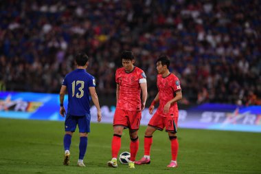 Bangkok, Tayland - 26 Mart 2024 - Tayland 'daki Rajamangkala Stadyumu' nda Tayland ile Güney Kore arasında oynanan Dünya Kupası sırasında Son Heung Min # 7 Güney Kore Oyuncusu.