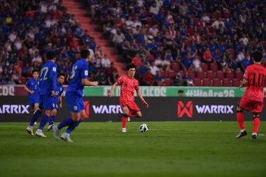 BANGKOK, THAILAND-26 MARCH, 2024: Hwang Inbeom # 6 Güney Kore Futbolcusu Tayland ile Güney Kore arasında Tayland rajamangkala Stadyumu, Tayland