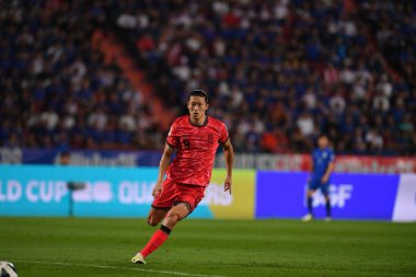 Bangkok, Tayland - 26 Mart 2024 - Dünya Kupası sırasında Güney Kore 'nin Cho Gue Sung # 9. Oyuncusu Rajamangkala Stadyumu' nda Güney Kore 'ye karşı mücadele etti.