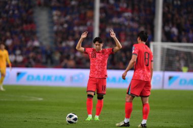 Bangkok, Tayland - 26 Mart 2024: Lee Kangin # 18 Güney Kore Oyuncusu Dünya Kupası sırasında rajamangkala stadyumunda Güney Kore 'ye karşı mücadele etti.