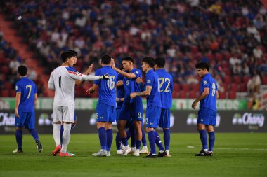 Bangkok - Tayland - 26 Mart 2024 - Tayland Dünya Kupası sırasındaki Tayland oyuncuları, Tayland 'daki Rajamangkala Stadyumu' nda Güney Kore ile karşılaştı.