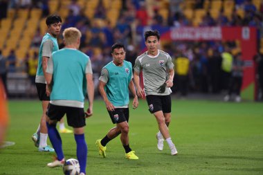 Bangkok - Tayland - 26 Mart 2024 - Tayland Dünya Kupası sırasındaki Tayland oyuncuları, Tayland 'daki Rajamangkala Stadyumu' nda Güney Kore ile karşılaştı.