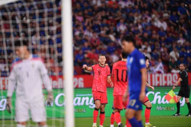 Bangkok, Tayland - 26 Mart 2024 - Dünya Kupası sırasında Güney Kore 'nin Cho Gue Sung # 9. Oyuncusu Rajamangkala Stadyumu' nda Güney Kore 'ye karşı mücadele etti.