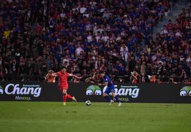 BANGKOK, THAILAND-26 MARCH, 2024: Jaroensak Wonggorn # 13 Tayland Kupası sırasında Tayland ile Güney Kore arasındaki rajamangkala stadyumu, Tayland