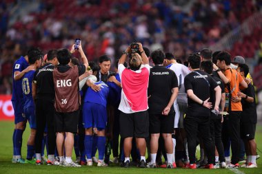 Bangkok - Tayland - 26 Mart 2024 - Tayland Dünya Kupası sırasındaki Tayland oyuncuları, Tayland 'daki Rajamangkala Stadyumu' nda Güney Kore ile karşılaştı.