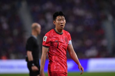 Bangkok, Tayland - 26 Mart 2024 - Tayland 'daki Rajamangkala Stadyumu' nda Tayland ile Güney Kore arasında oynanan Dünya Kupası sırasında Son Heung Min # 7 Güney Kore Oyuncusu.