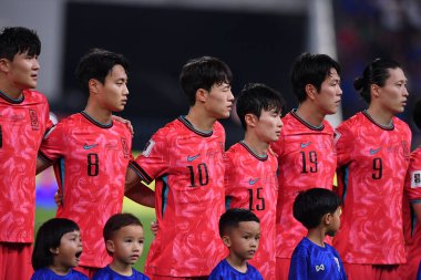 Bangkok - Tayland - 26 Mart 2024 - Dünya Kupası sırasında Güney Kore 'nin oyuncuları Tayland' daki Rajamangkala Stadyumu 'nda Güney Kore ile karşılaştı.