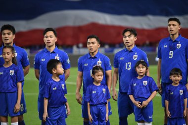 Bangkok - Tayland - 26 Mart 2024 - Tayland Dünya Kupası sırasındaki Tayland oyuncuları, Tayland 'daki Rajamangkala Stadyumu' nda Güney Kore ile karşılaştı.