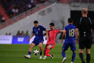 BANGKOK, THAILAND-26 MARCH, 2024: Suphachai Jaided # 9 numaralı Tayland Kupası sırasında Tayland ile Güney Kore arasındaki rajamangkala stadyumu, Tayland
