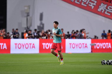 Bangkok, Tayland - 26 Mart 2024 - Tayland 'daki Rajamangkala Stadyumu' nda Tayland ile Güney Kore arasında oynanan Dünya Kupası sırasında Son Heung Min # 7 Güney Kore Oyuncusu.