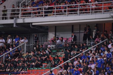 BANGKOK, THAILAND-26 MARCH, 2024: Dünya Kupası sırasında Tayland ile Tayland arasında Tayland rajamangkala Stadyumu 'nda oynanan karşılaşmada Lisa Blackpink Destekçisi