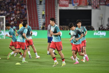 Bangkok - Tayland - 26 Mart 2024 - Dünya Kupası sırasında Güney Kore 'nin oyuncuları Tayland' daki Rajamangkala Stadyumu 'nda Güney Kore ile karşılaştı.
