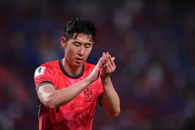 Bangkok, Tayland - 26 Mart 2024 - Tayland 'daki Rajamangkala Stadyumu' nda Tayland ile Güney Kore arasında oynanan Dünya Kupası sırasında Son Heung Min # 7 Güney Kore Oyuncusu.