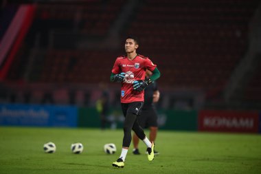 THUMTHANI, THAILAND -31 Mayıs 2022: Tayland 'daki Tayland Stadyumu' nda Myanmar 'a karşı oynanan müsabaka sırasında # 23 numaralı Saranon Anuin