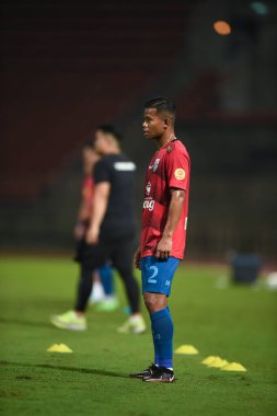 THUMTHANI, THAILAND -31 Mayıs 2022: Tayland 'daki Tayland Stadyumu' nda Myanmar 'a karşı oynanan dostluk maçı sırasında # 2 numaralı Sasalak Haiprakhon