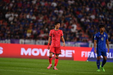 Bangkok, Tayland - 26 Mart 2024 - Dünya Kupası sırasında Güney Kore 'nin 3 numaralı Kim jin-su oyuncusu Rajamangkala Stadyumu' nda Güney Kore 'ye karşı mücadele etti.