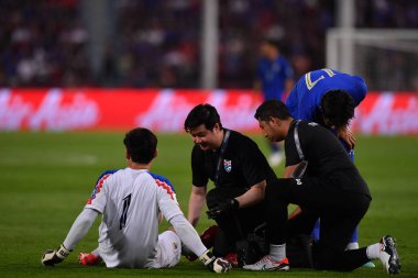 BANGKOK, THAILAND-26 MARCH, 2024: Tayland Dünya Kupası 'nda Güney Kore ile Rajamangkala Stadyumu arasındaki ilk yardım ekibi