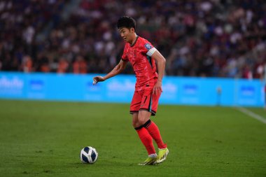 Bangkok, Tayland - 26 Mart 2024 - Tayland 'daki Rajamangkala Stadyumu' nda Tayland ile Güney Kore arasında oynanan Dünya Kupası sırasında Son Heung Min # 7 Güney Kore Oyuncusu.