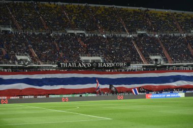 BANGKOK, THAILAND-26 MARCH, 2024: Dünya Kupası sırasında Tayland ile Güney Kore arasında Tayland 'daki rajamangkala Stadyumu' nda oynanan karşılaşmada Büyük Bayrak